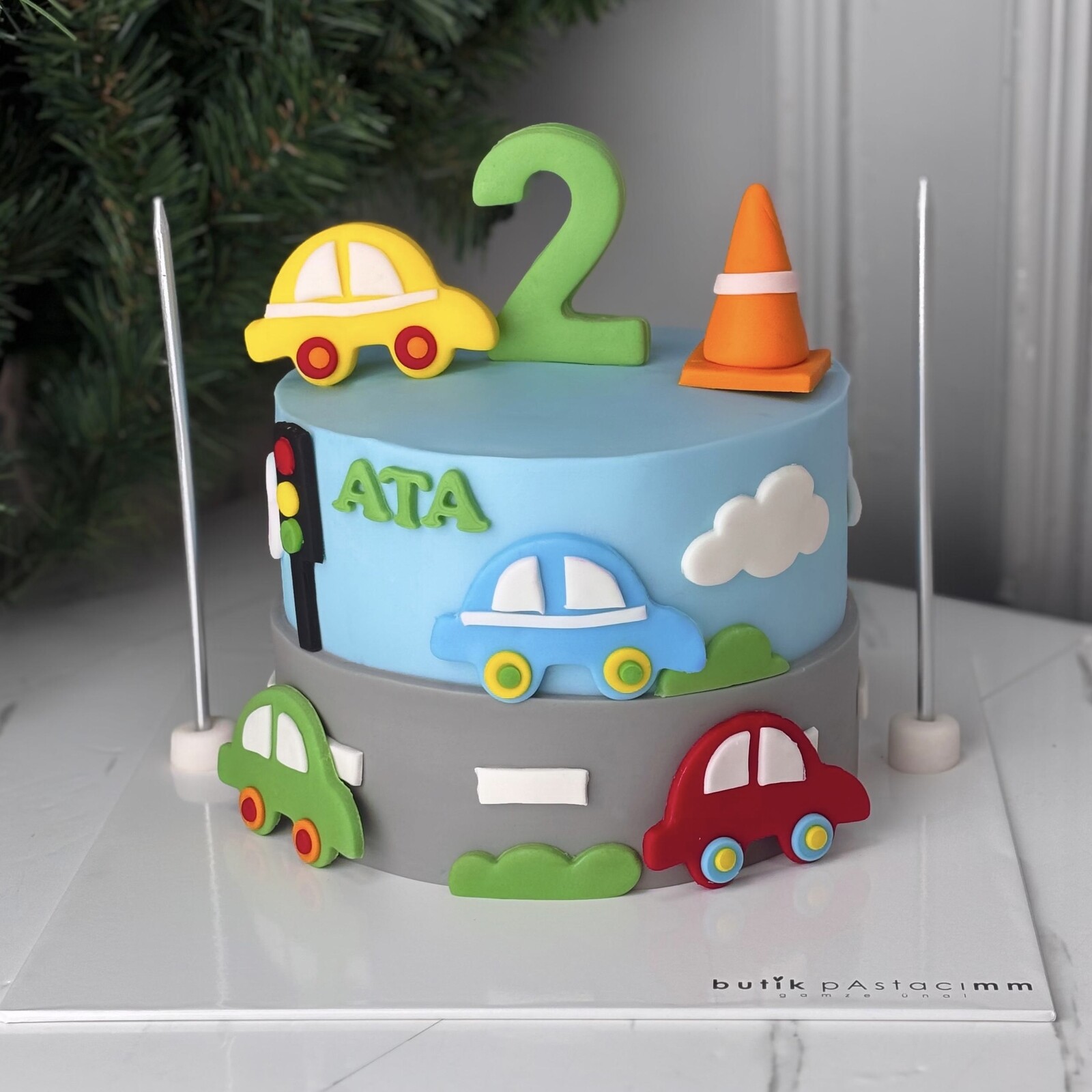 Arabalı Çocuk Pastası