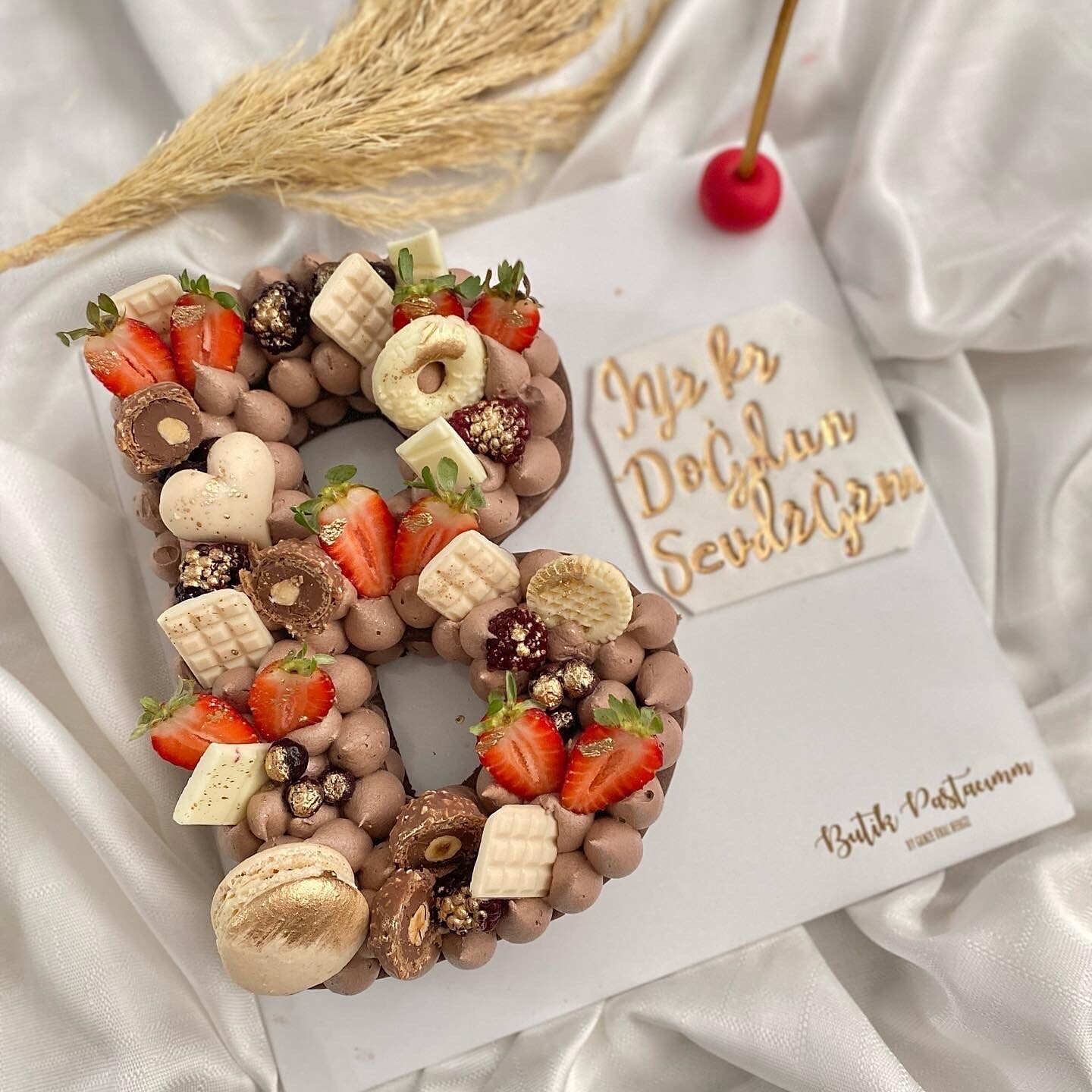 B Harf Kurabiye Pasta