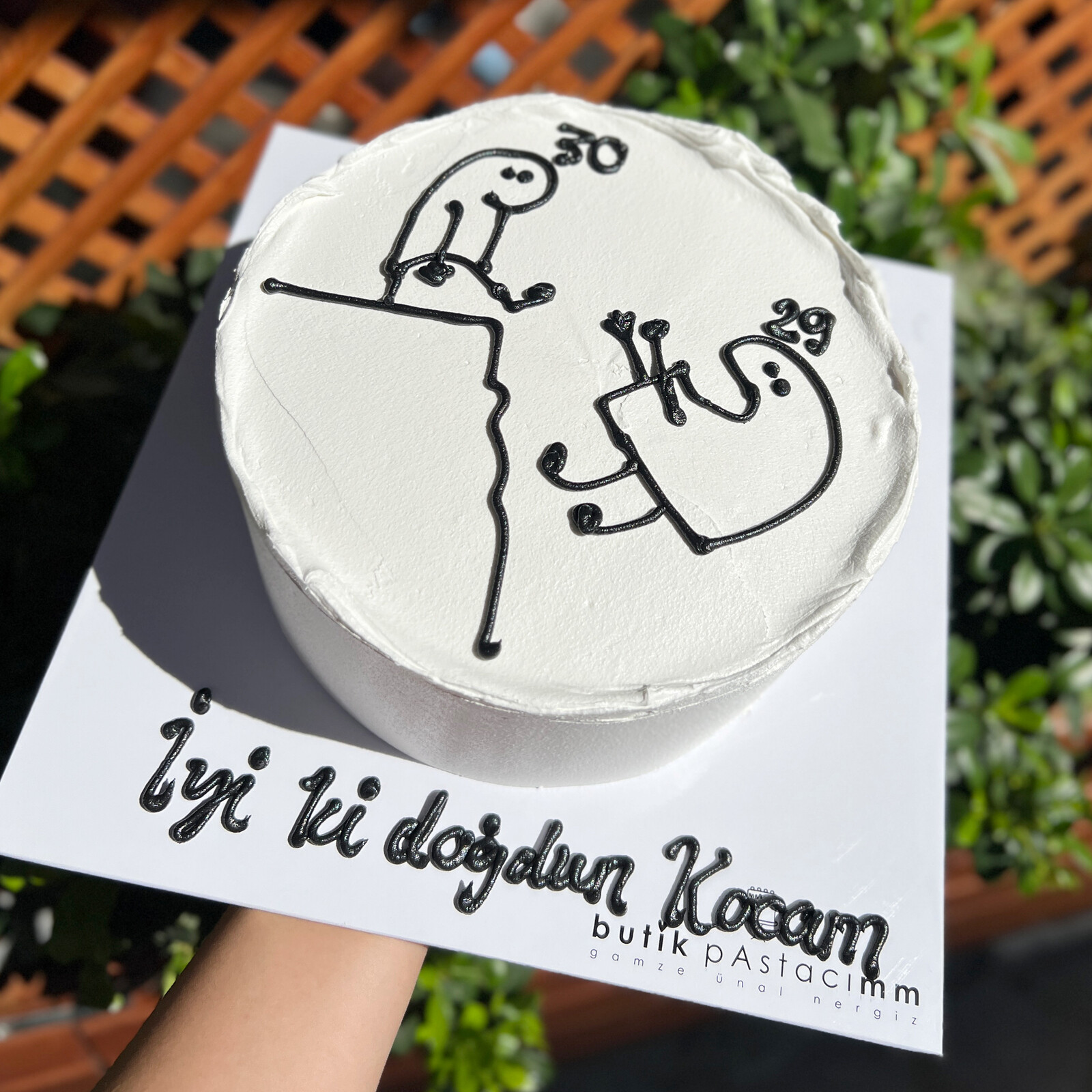 Çizimli Komik Yazılı Pasta