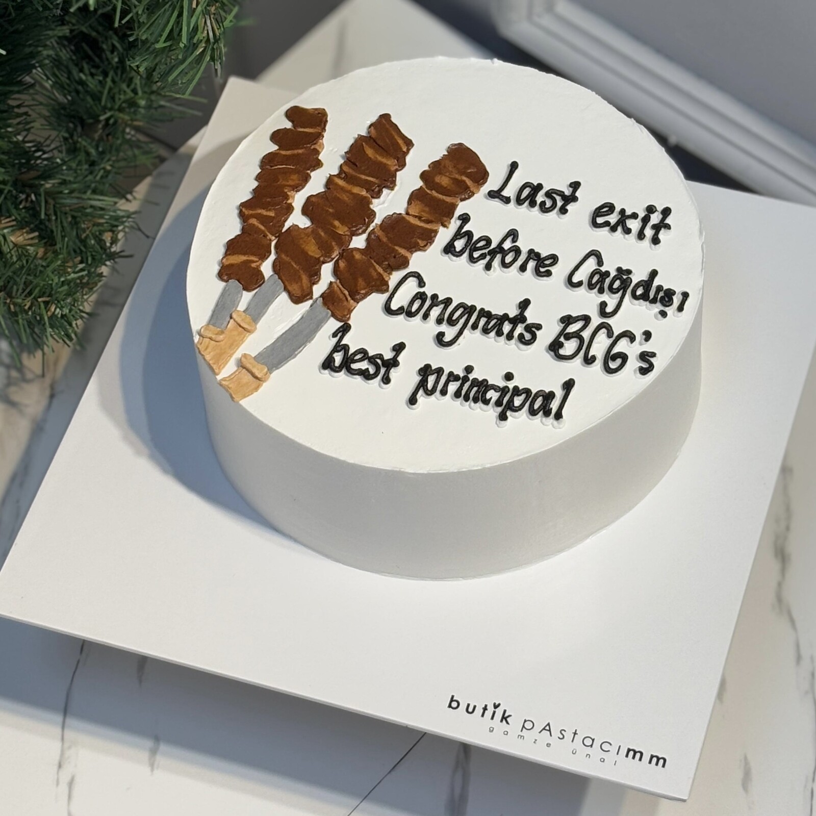 Çöp Şiş Çizimli Komik Yazılı Pasta