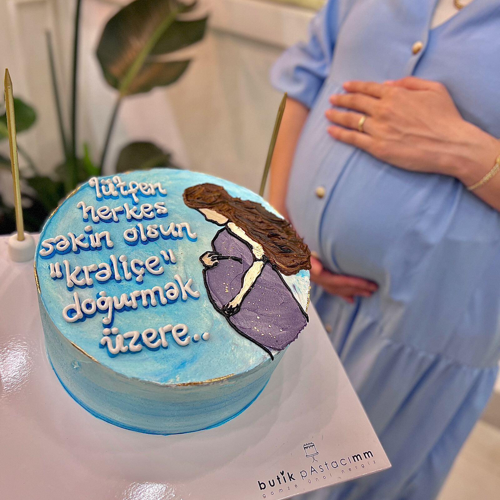 Hamile Çizimli Yazılı Pasta