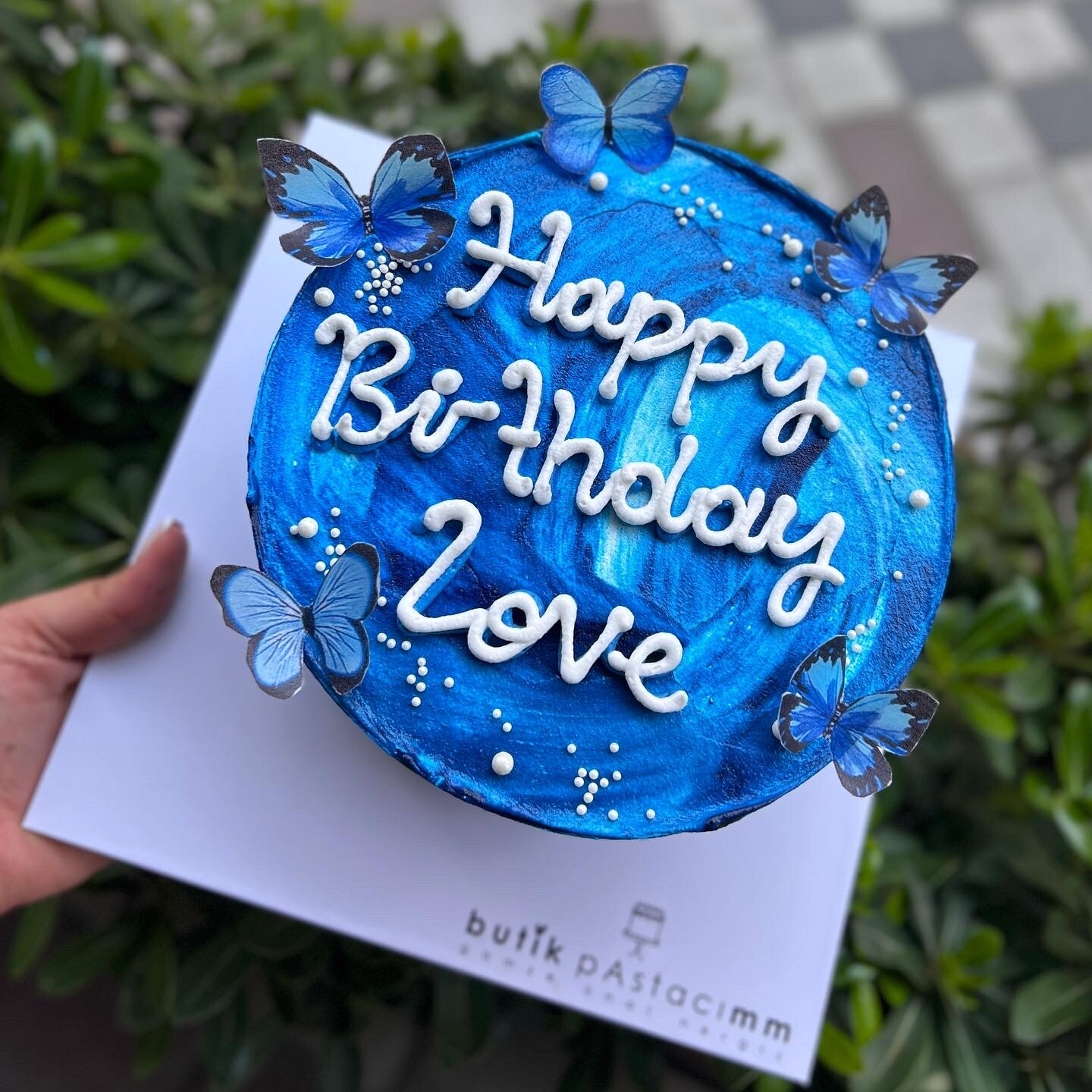 Happy Birthday Love Yazılı Pasta