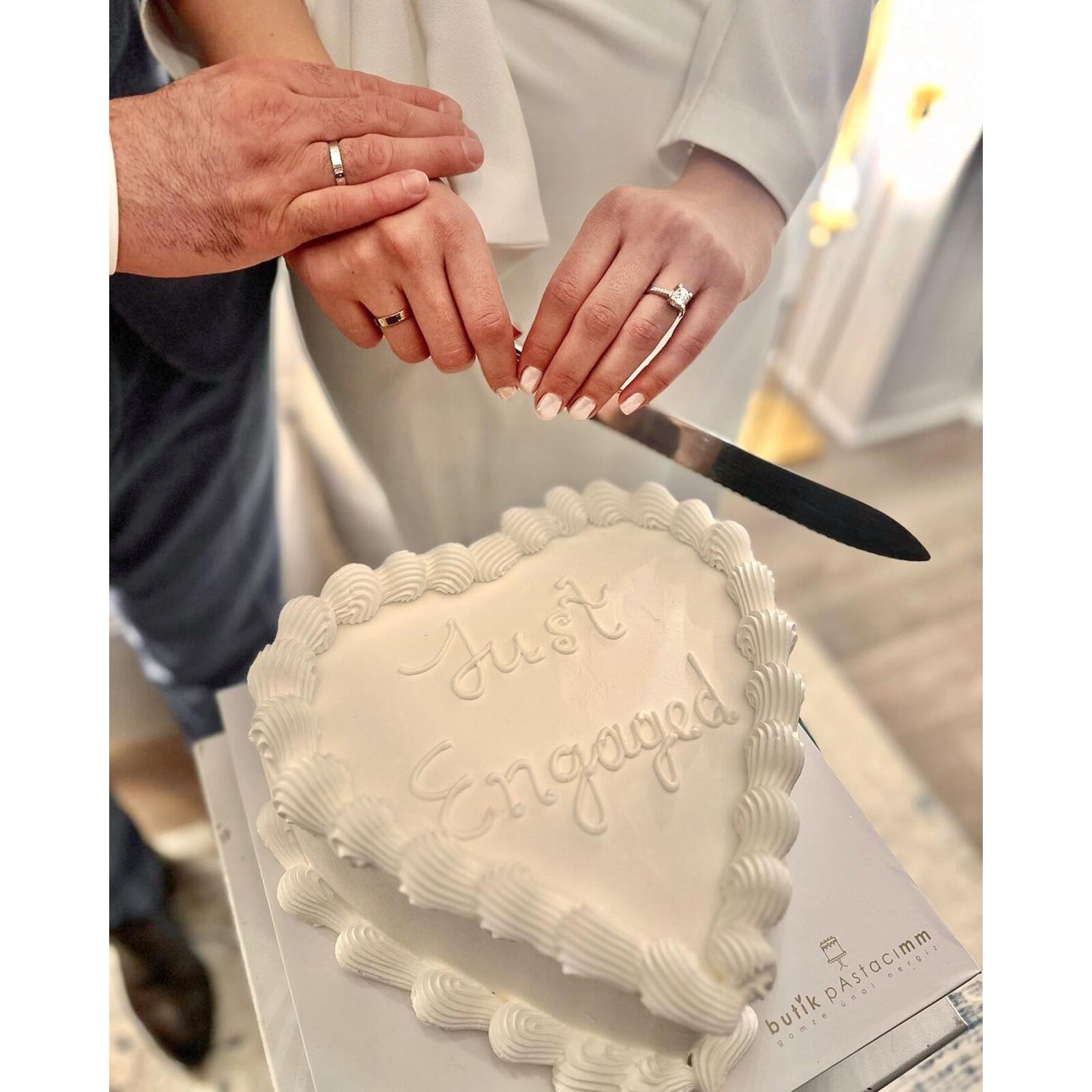 Just Engaged Yazılı Kalpli Pasta