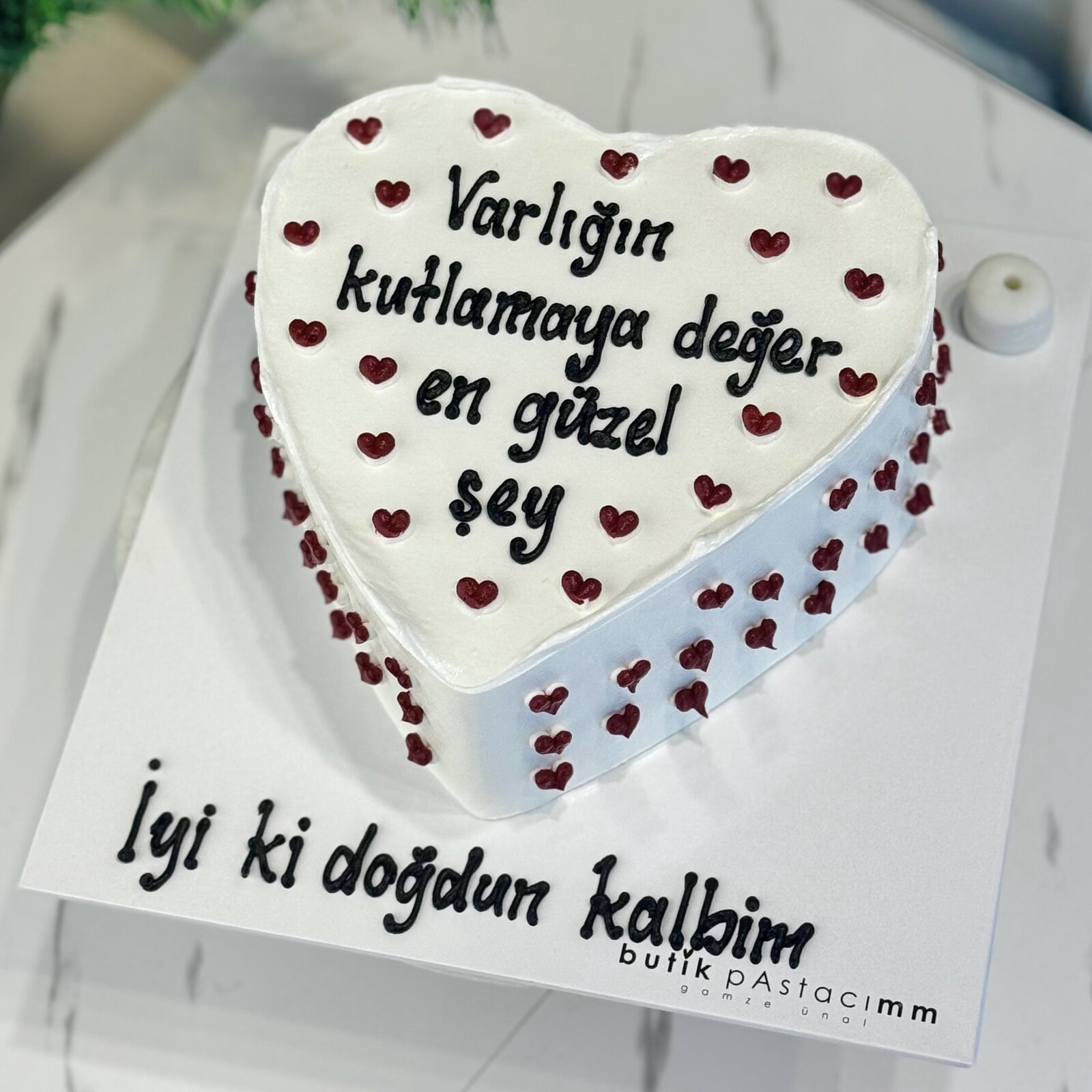 Kalpli Yazılı Pasta