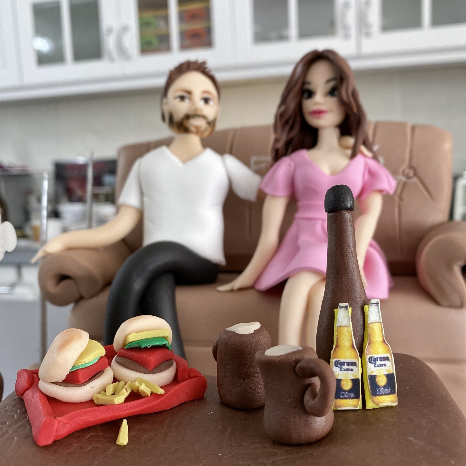 Kişiye Özel Koltuk Tasarımlı Figürlü Pasta