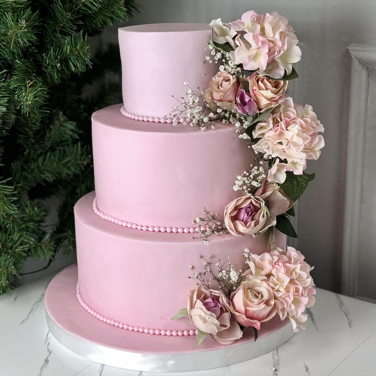 Kızılcık Şerbeti Pembenin Doğum Günü Pastası