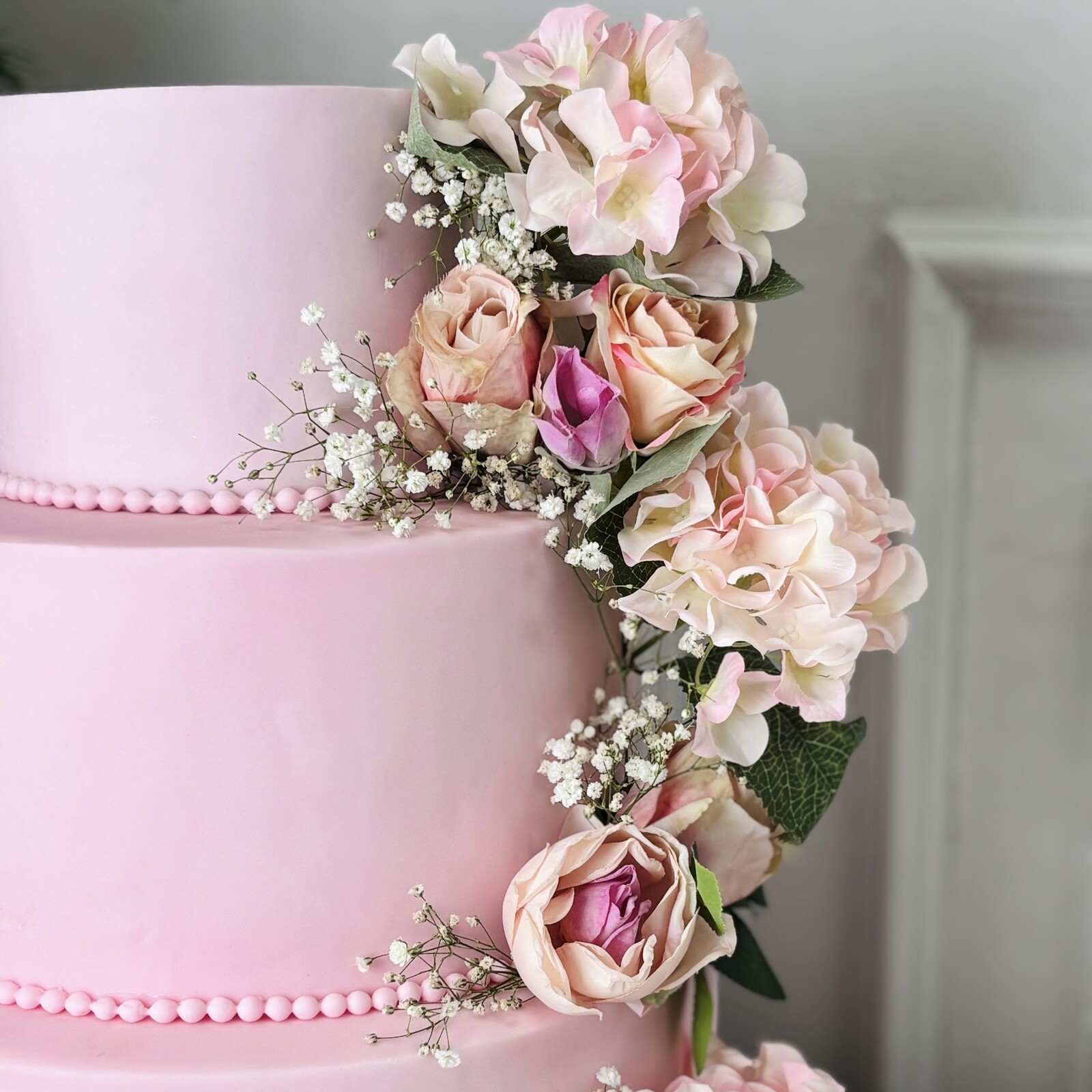 Kızılcık Şerbeti Pembenin Doğum Günü Pastası