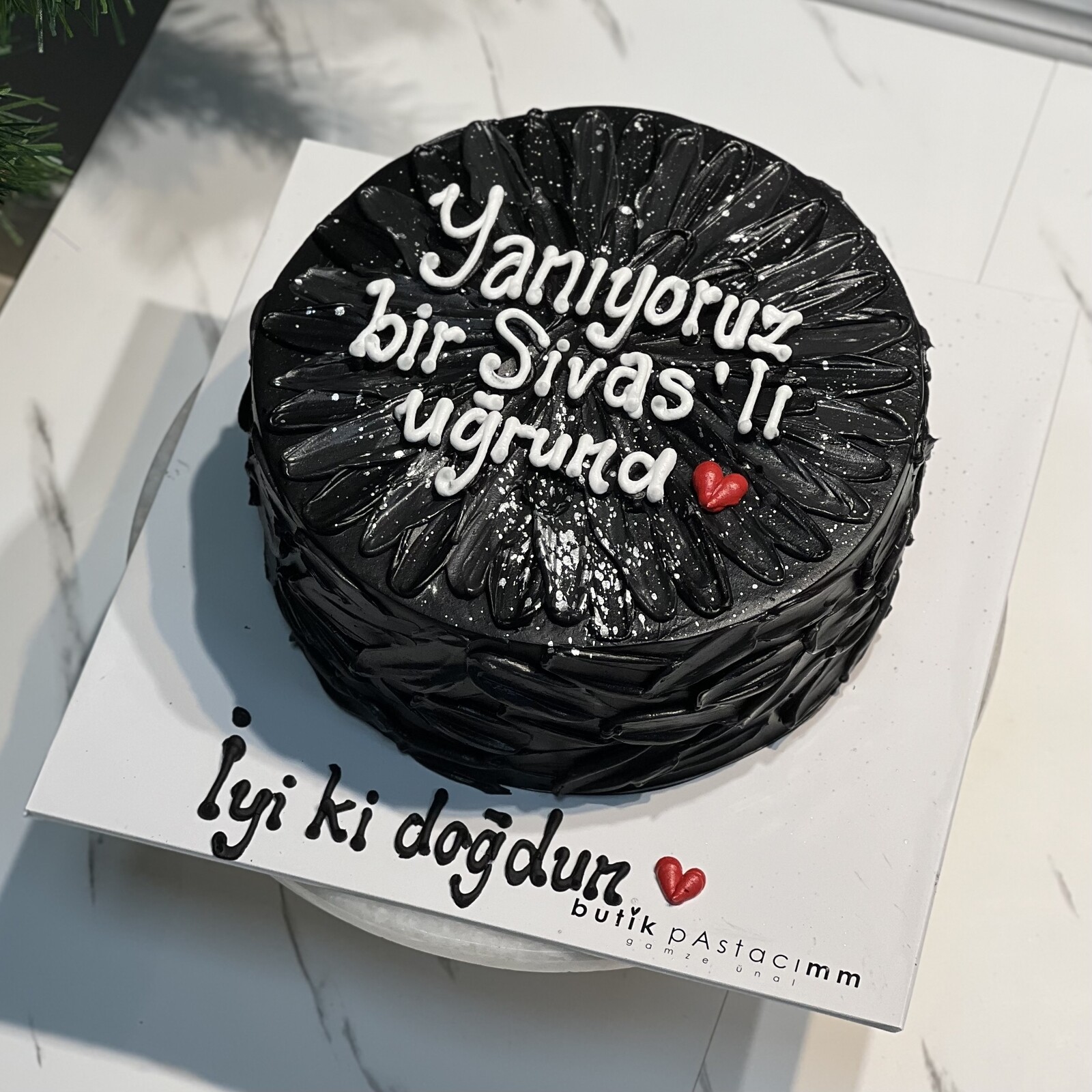 Komik Sivaslı Pastası