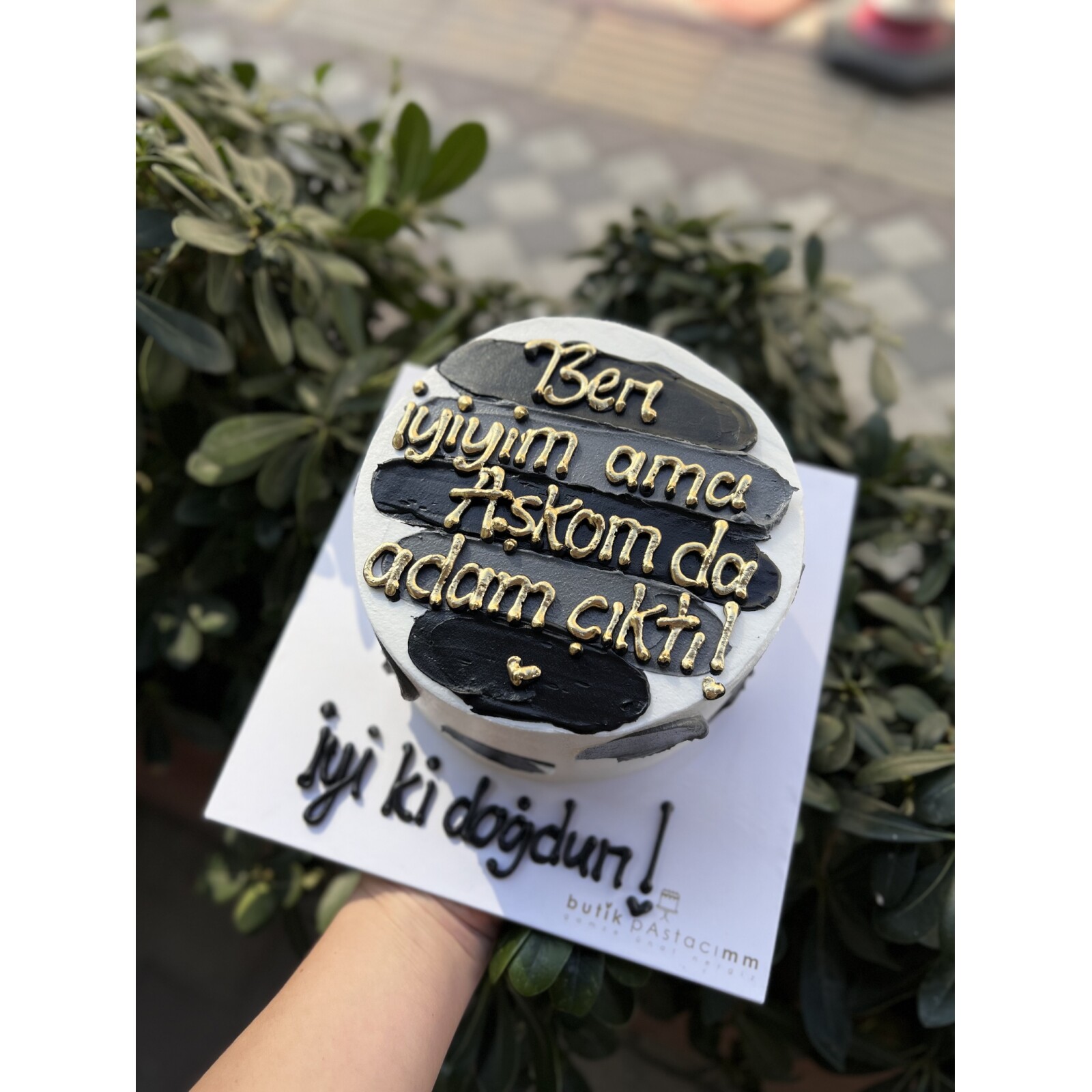 Komik Sözlü Yazılı Pasta