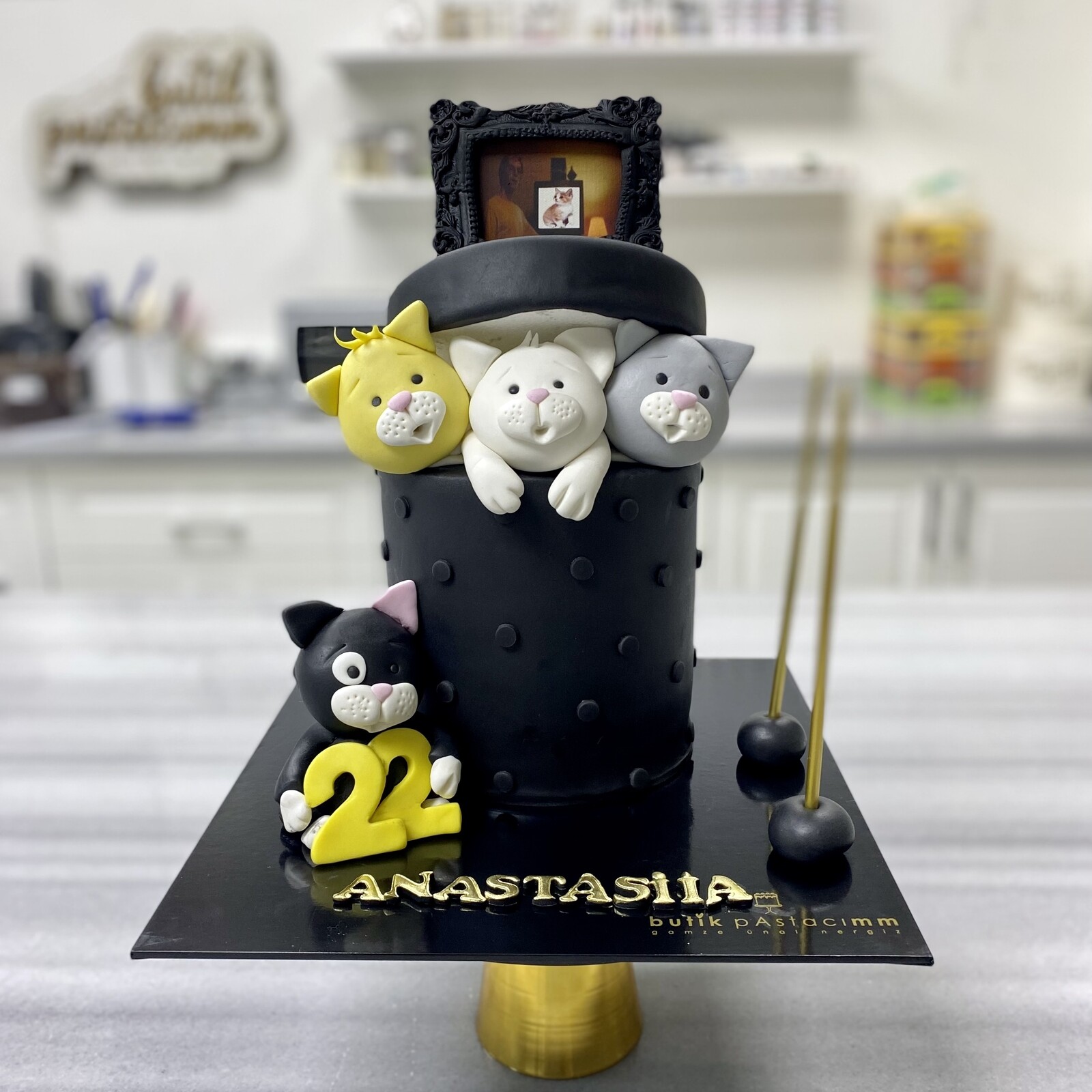 Köpek Figürlü Pasta