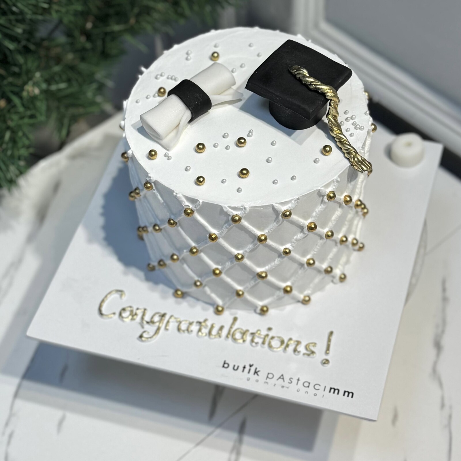 Kremalı Mezuniyet Pastası