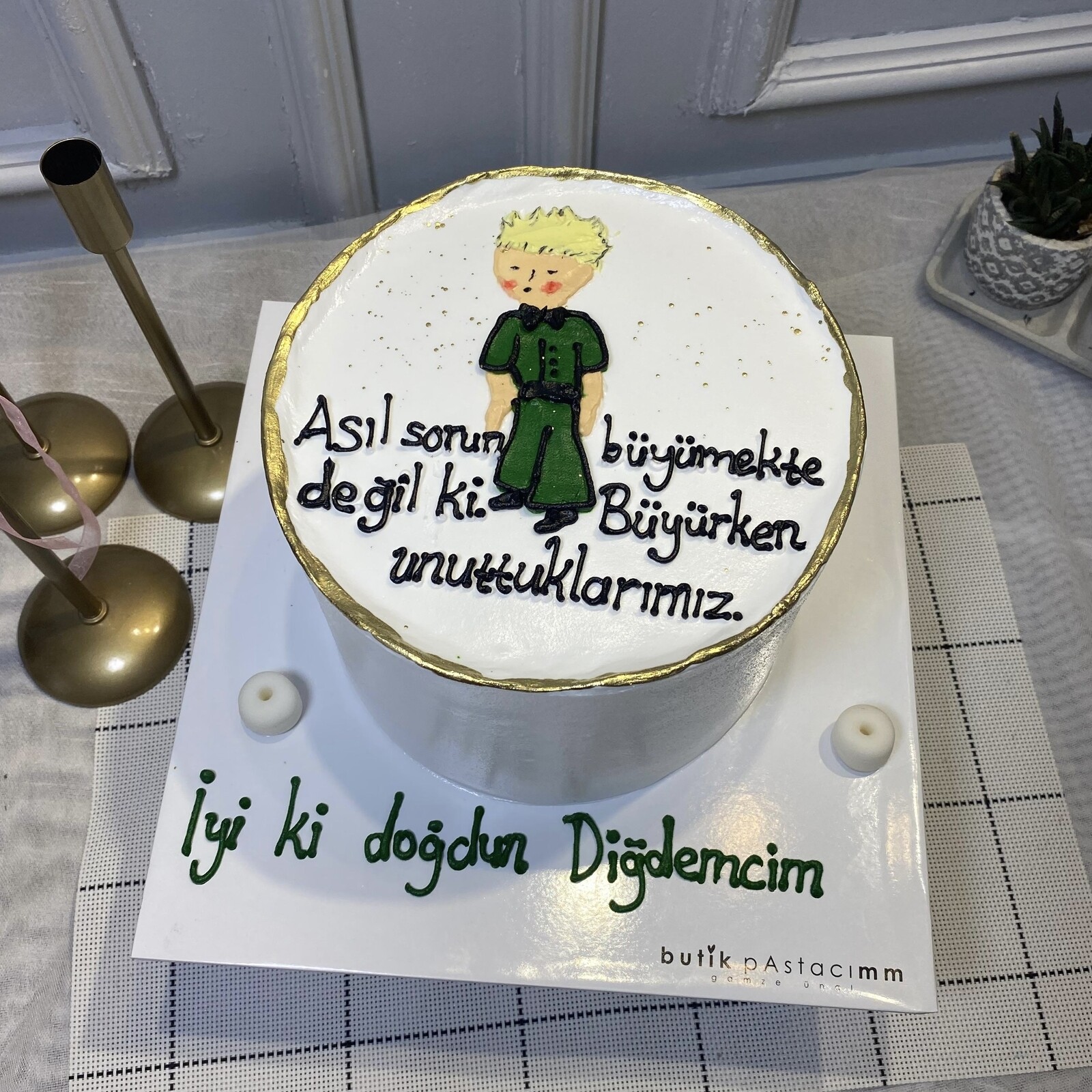Küçük Prens Temalı Yazılı Pasta