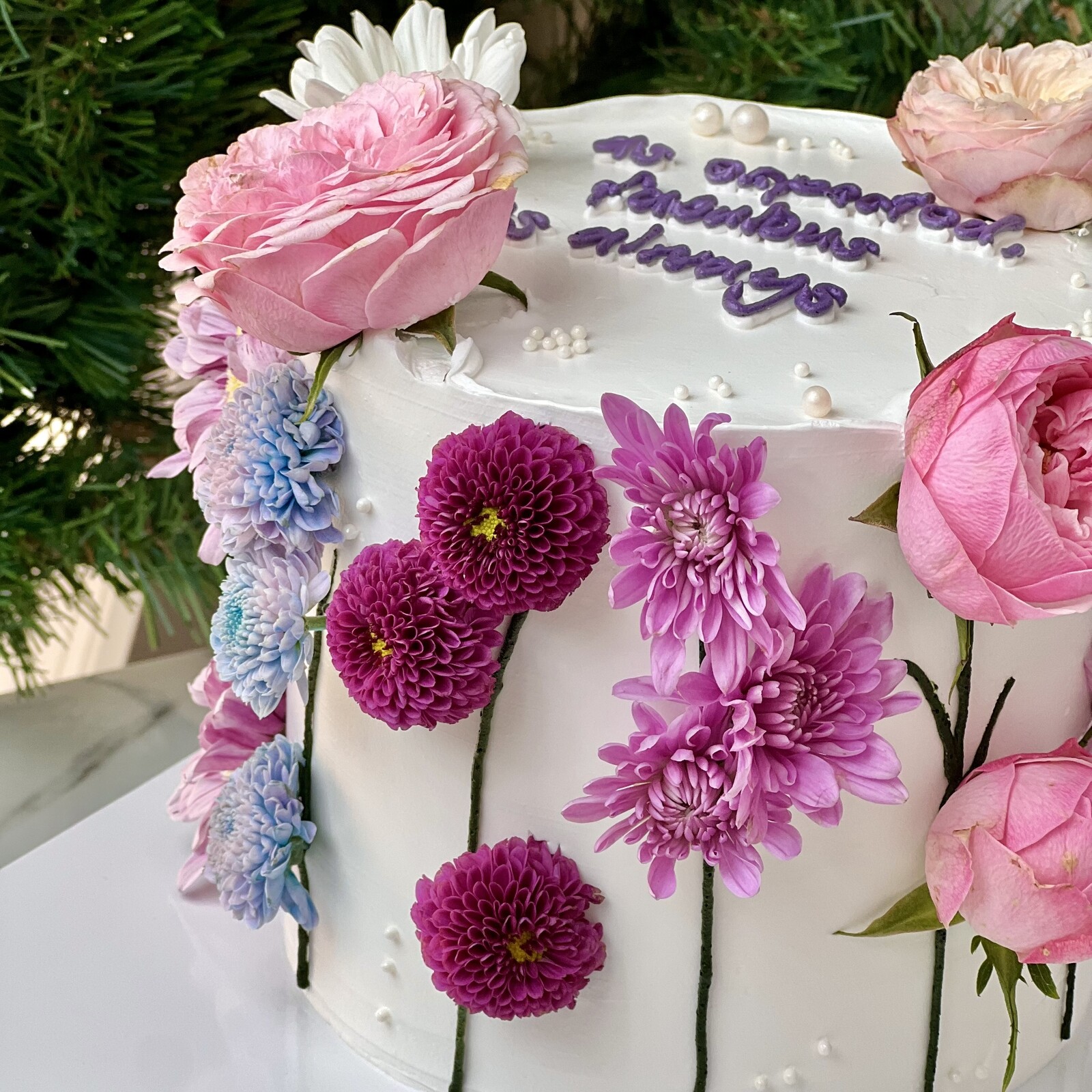 Mini Çiçek Detaylı Zarif Yazılı Pasta