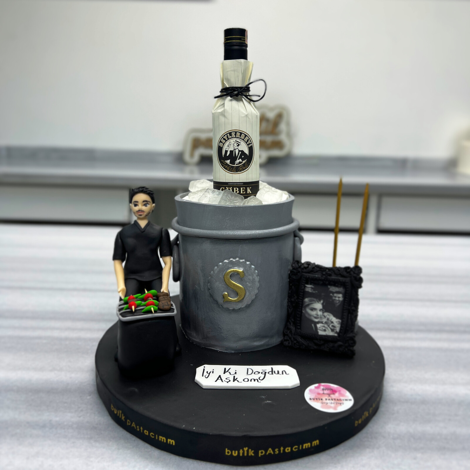 Orjinal Şişe Dizaynlı Tasarım Pasta 6