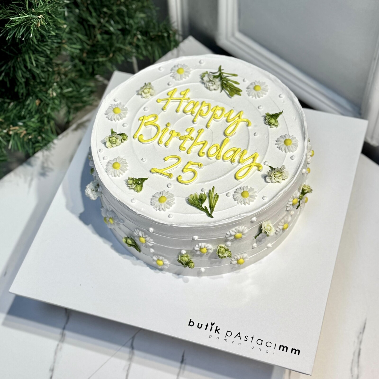 Papatyalı Yazılı Pasta