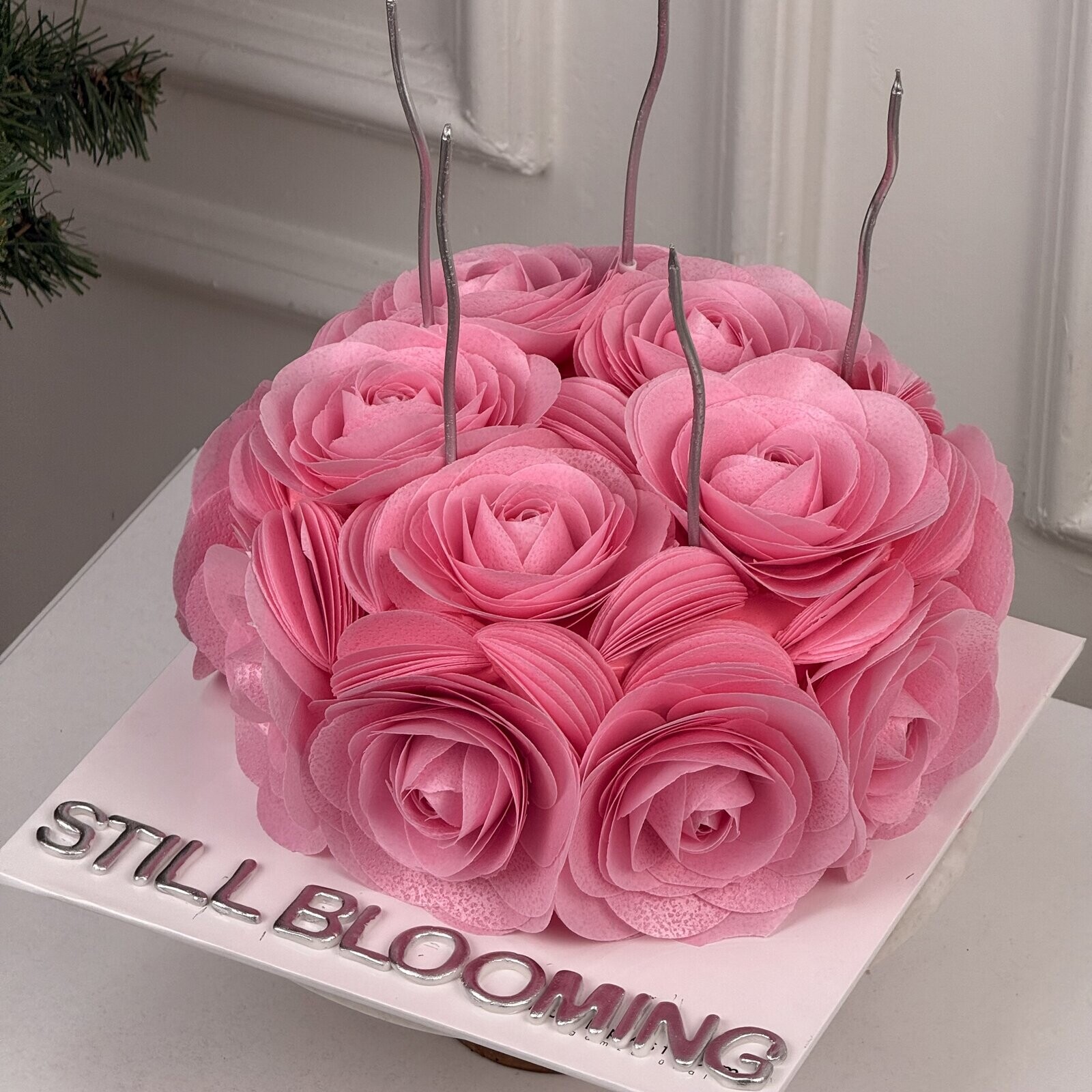 Pembe Gül Detaylı Sevgiliye Hediye Pasta