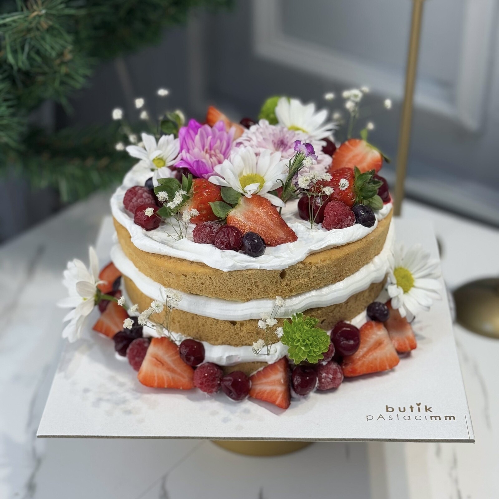 Pinterest Pastası ( Çiçekli Meyveli Pasta )