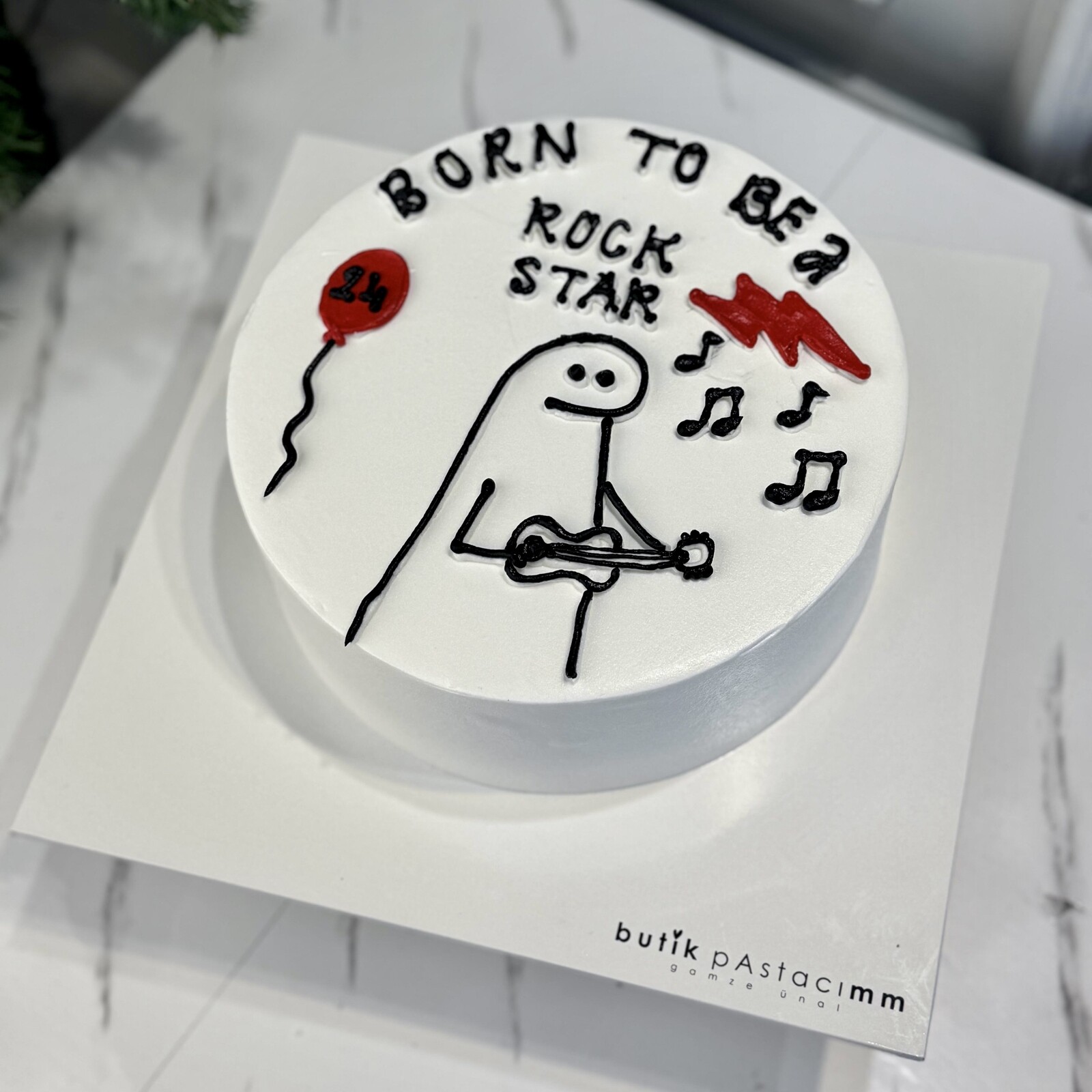 Rockstar Gitar Çizimli Komik Pasta (Rock Müzik Pastası)