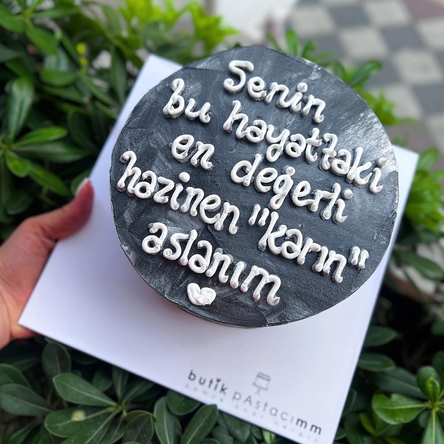 Senin En Değerli Hazinen Karın Aslanım Yazılı Pasta