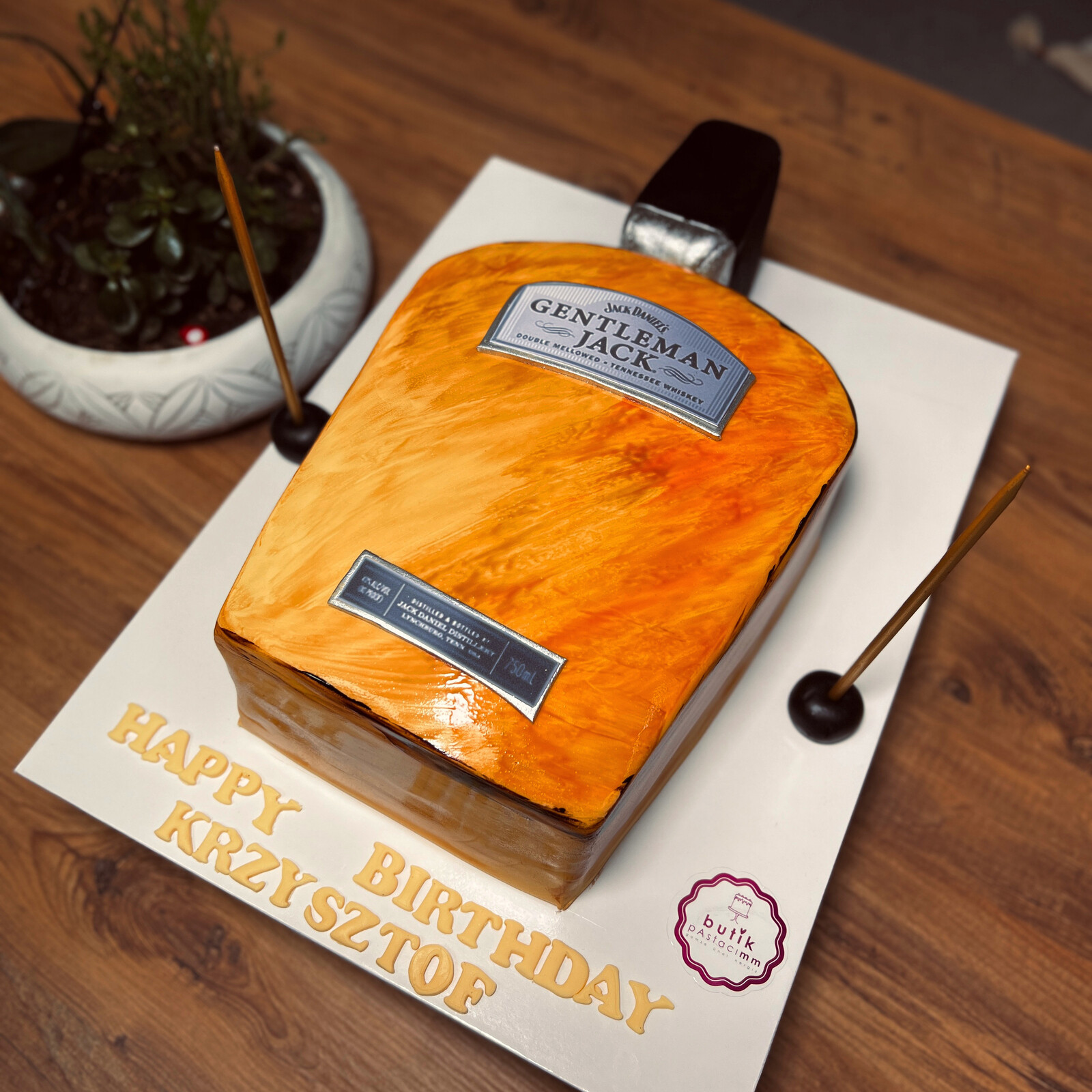 Şişe Şekilli Tasarım Pasta