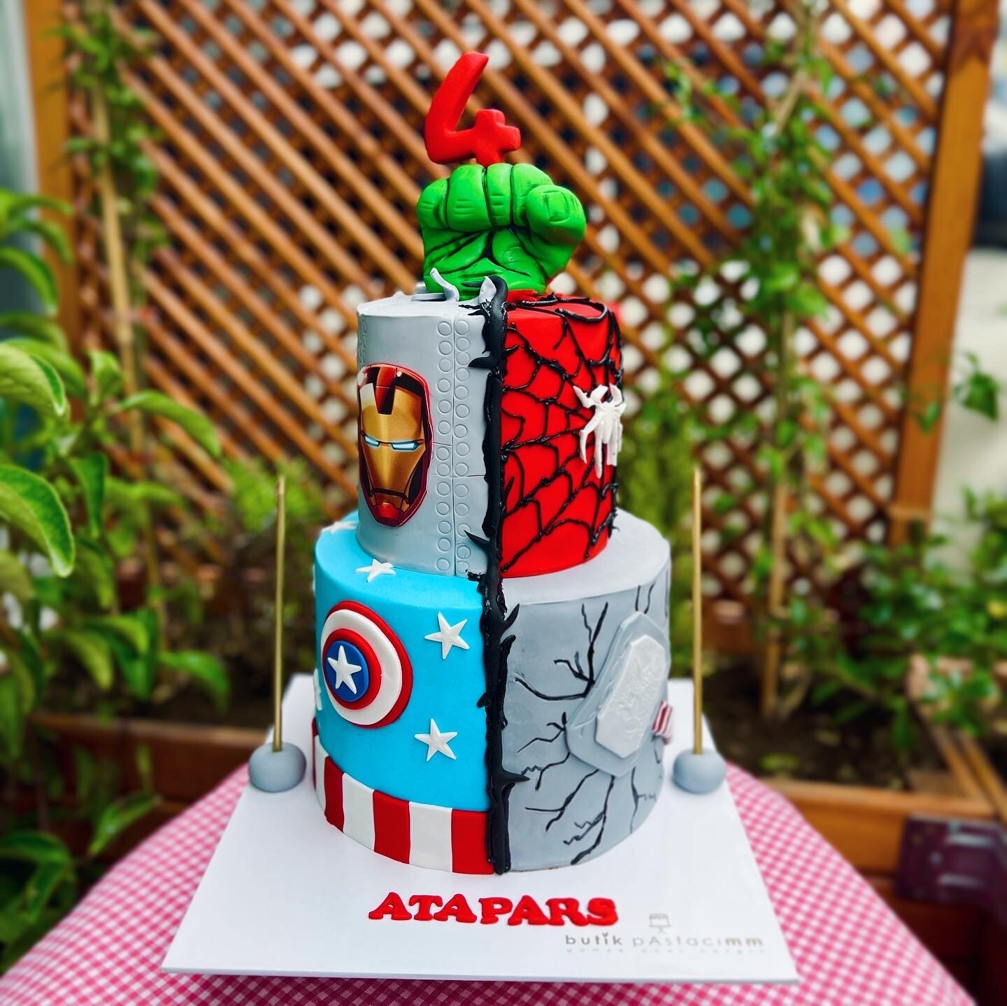 Süper Kahramanlar Çocuk Pastası