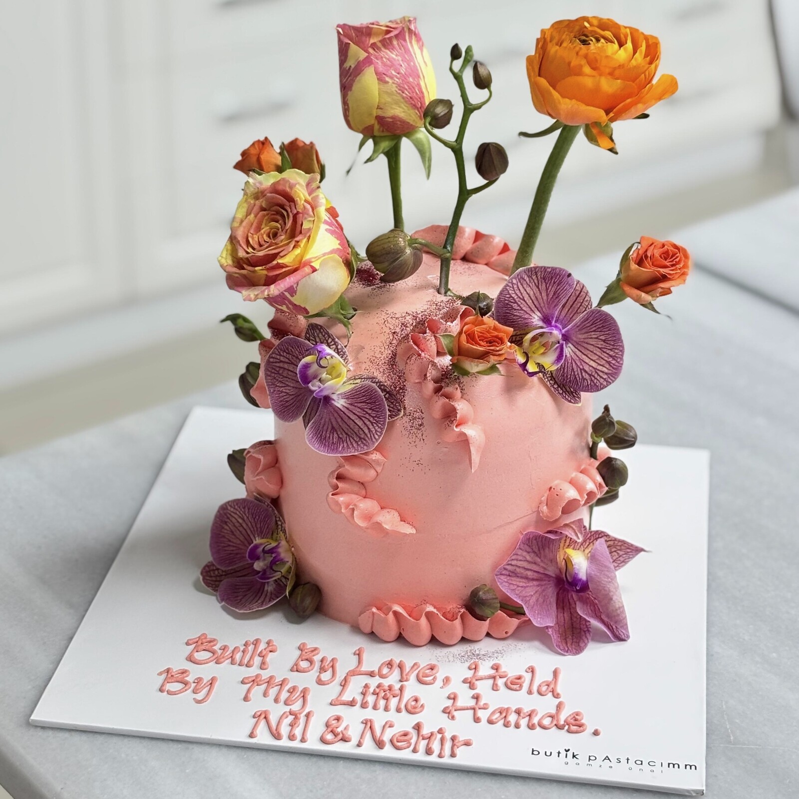 Trend Karışık Çiçekli Tasarım Pasta (Orkide-Gül)