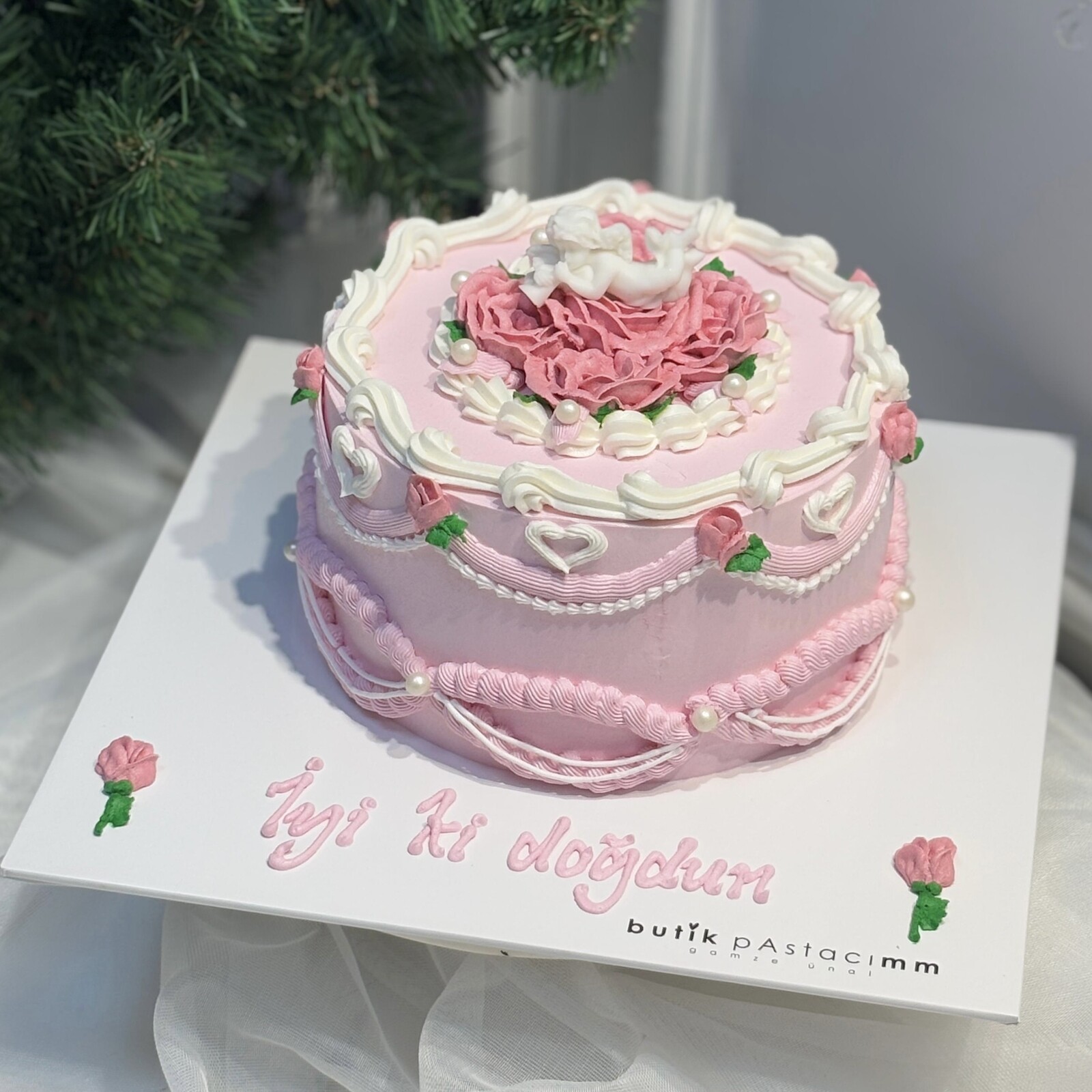 Vintage Melek Detaylı Pasta 2