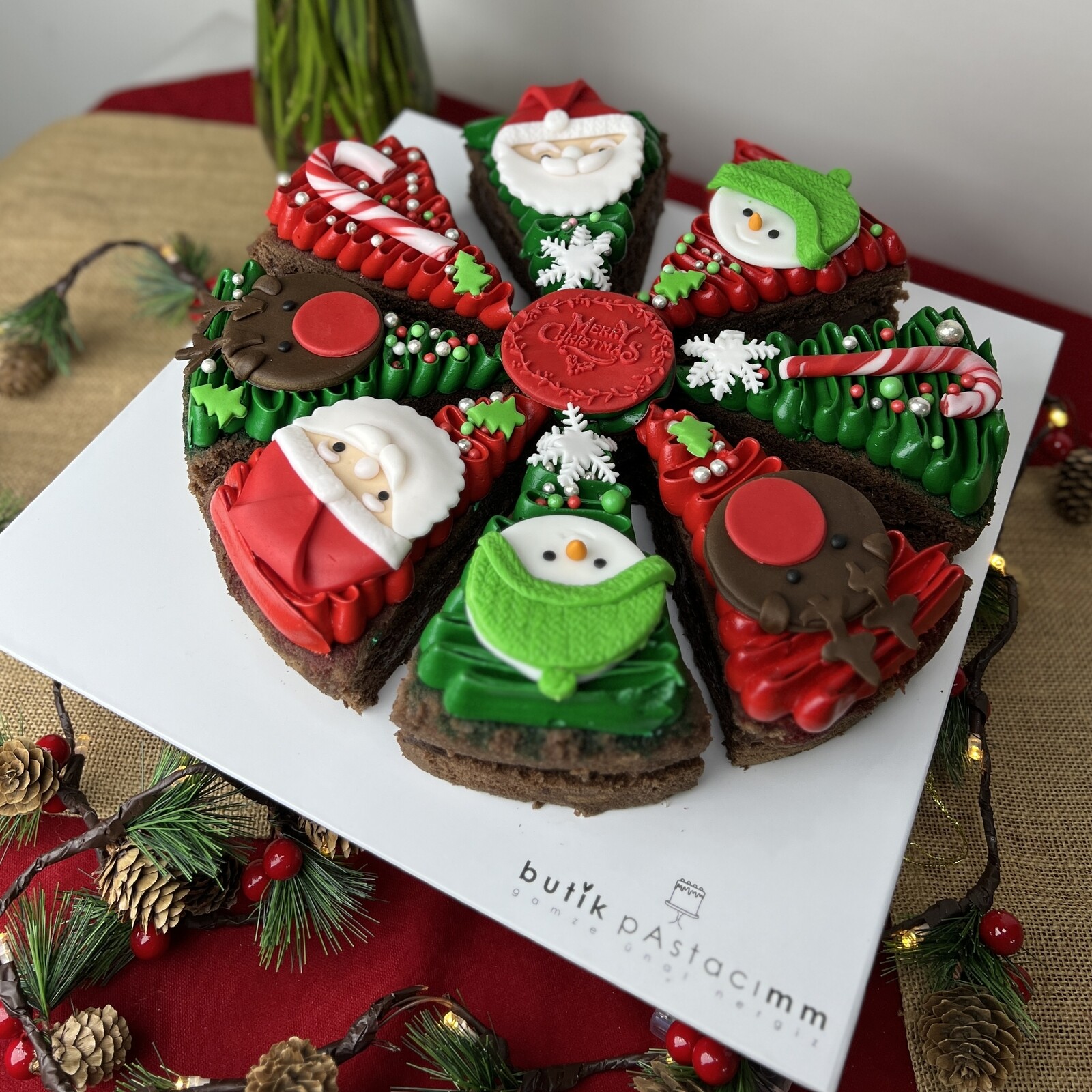 Yeni Yıla Özel Dilimli Pasta