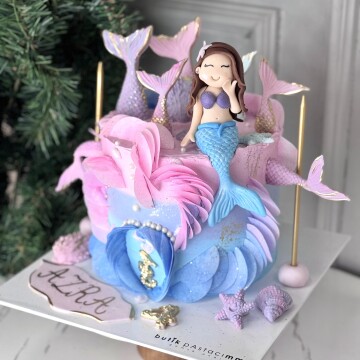 Deniz Kızı Figürlü Çocuk Pastası