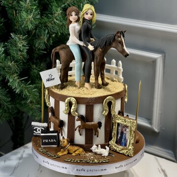 At Figürlü Kişiye Özel Pasta