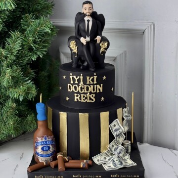 Figürlü Patron Pastası