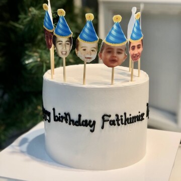 Komik Resimli Yazılı Pasta