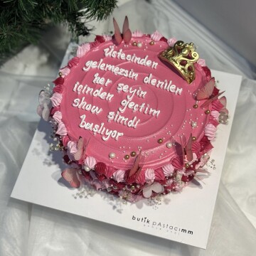 Kraliçe Taçlı Süslü Yazılı Pasta