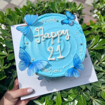 Mavi Kelebekli Yazılı Pasta