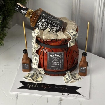 Orjinal Şişe Dizaynlı Tasarım Pasta 2