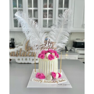 Pembe Çiçekli Tasarım Pasta