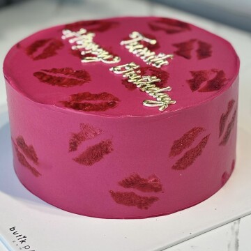 Pembe Öpücük Pasta