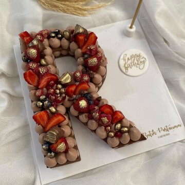 R Harf Kurabiye Pasta