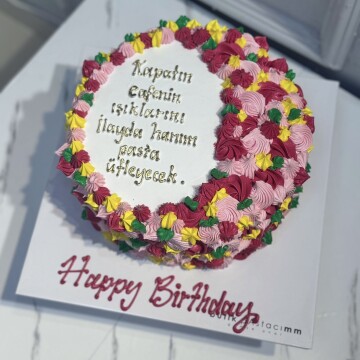 Renkli Çiçekli Yazılı Pasta