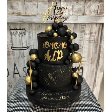 Şık ve Sade Tasarım Pasta