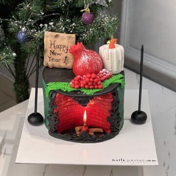 Şömine Tasarımlı Yeni Yıl Pastası